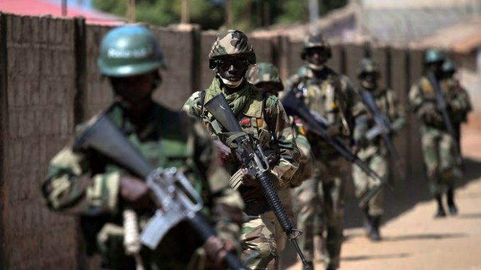 Soldats-senegalais-armee~1